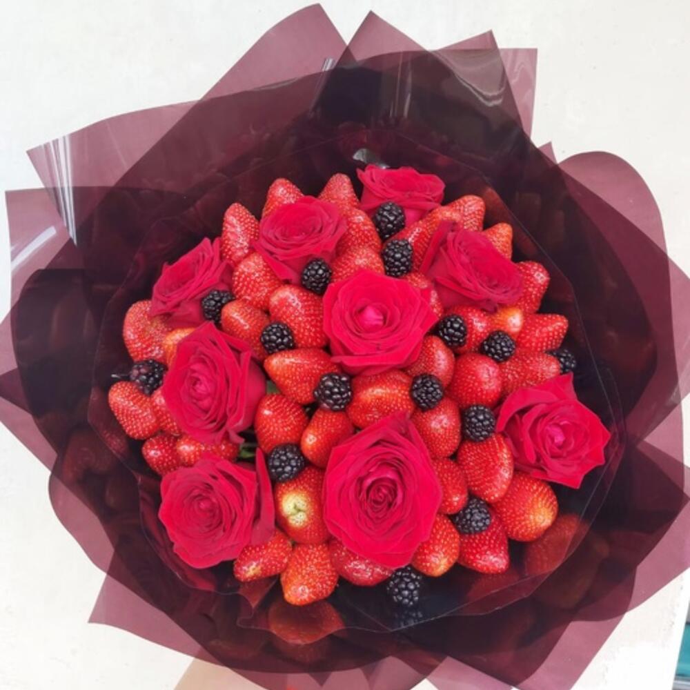 Клубничный букет 