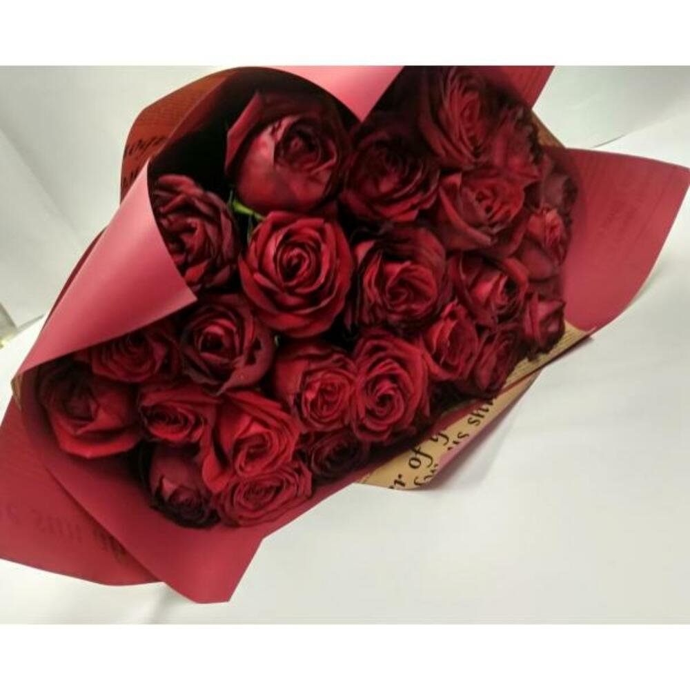 Букет из 25 красных роз Ред Наоми, длина 60см