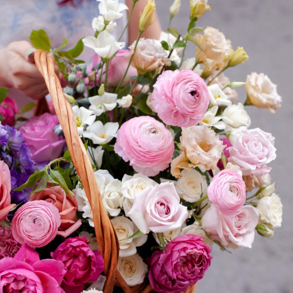 Корзина с цветами 