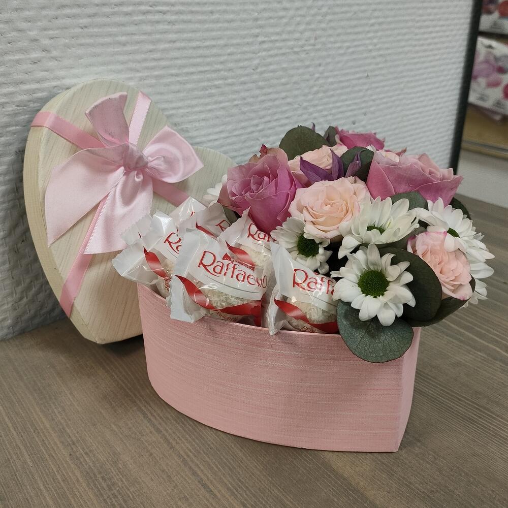 Цветы в коробке