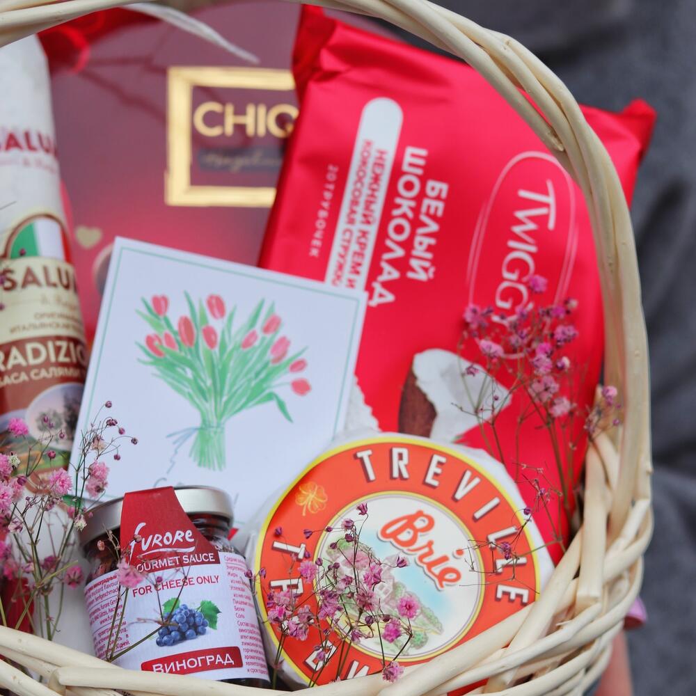 Подарочная корзина 8 марта Подарочная корзина 8 марта