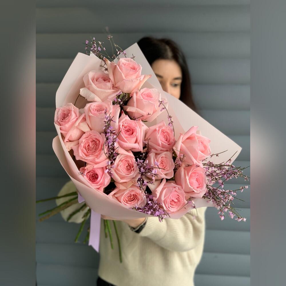 Букет из пионовидных роз