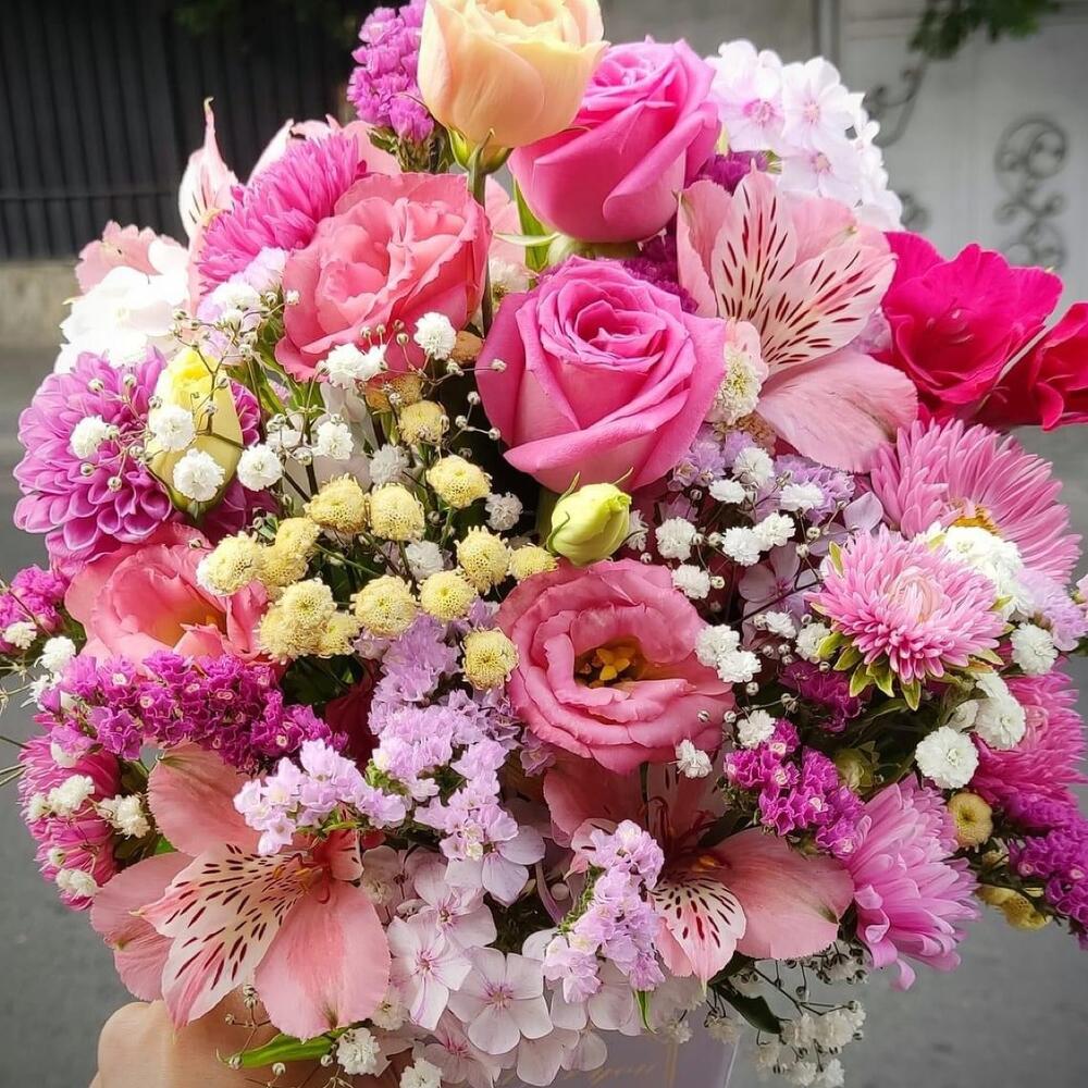 Цветы в коробке