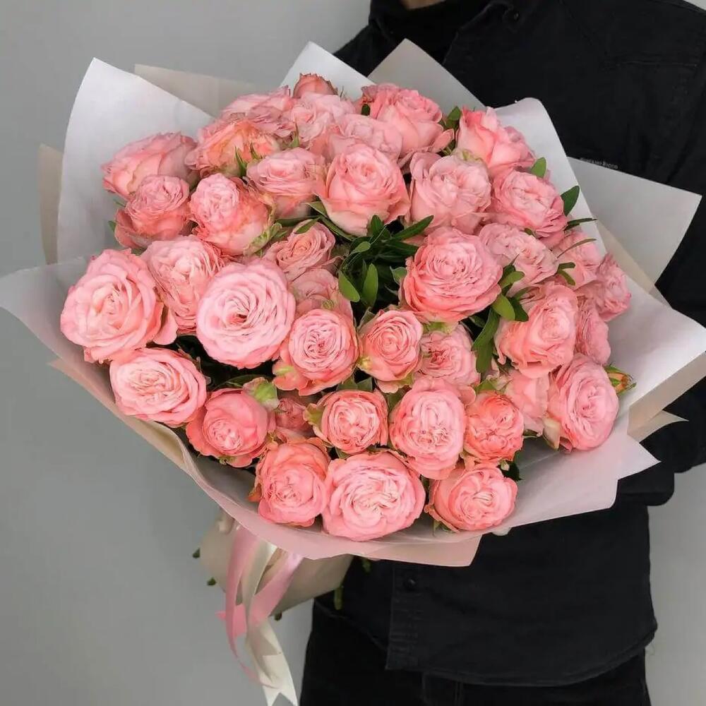 Букет из кустовых роз