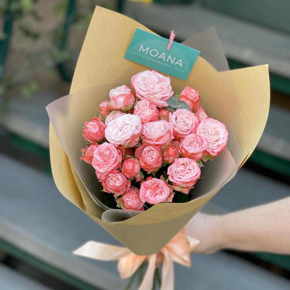 Кустовые розы Мадам S