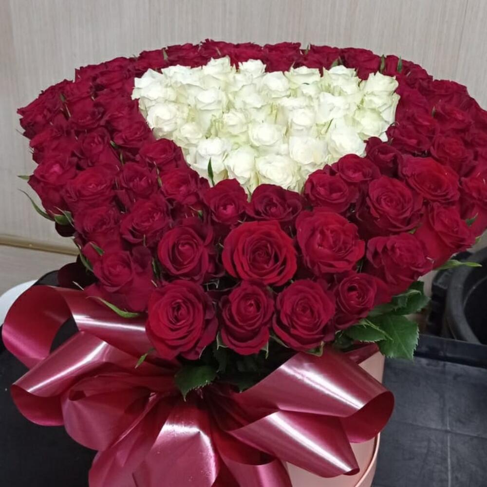 Цветы в коробке