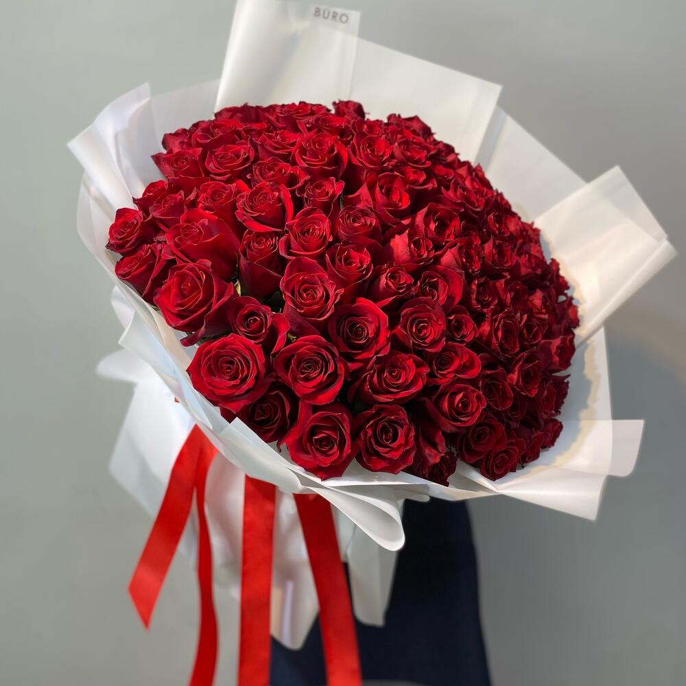 Букет из 101 красной голландской розы